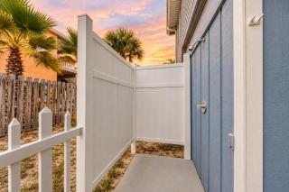 Dog-Friendly Home with Beach Access & Deck - Snowbirds Welcome - St. Augustine - 7