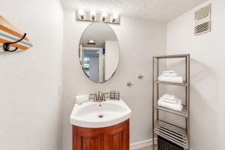 Condo across the street from the beach with pool, tennis, & washer/dryer - St. Augustine - 2