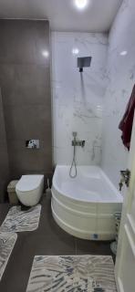 Sunny & Spacious Apartment in Gated Community - 8