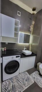 Sunny & Spacious Apartment in Gated Community - 1