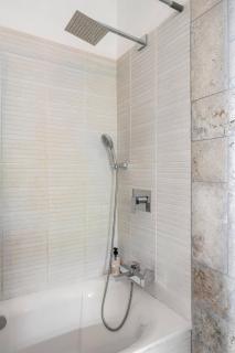 Quiet and Spacious Luxury Apartment with Splendid View between Carmel and Downtown - 8
