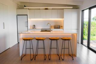 Pohara's Seaside Accommodation - 9
