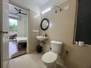 Furnished 3 BHK Quick Access to Hubs & Markets - 3