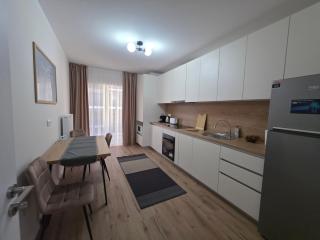 Golden Hour Urban Suite - Near Hiperbar & Underground Parking - 6