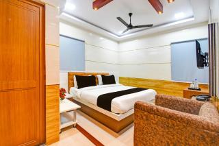 Super Hotel O Maa Bhubaneswari Hotel - 6