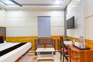Super Hotel O Maa Bhubaneswari Hotel - 0