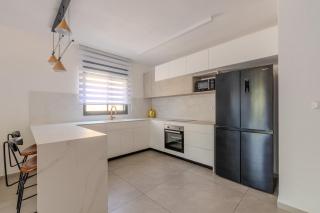 Amazing 4-BDR BY MadrigalRentals - 7