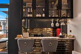 Penthouse CBD - 'Hobart Retreats' - 7