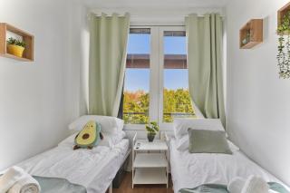 3 Bedroom Apartment-5 Beds Workspace and Smart TV in Every Bedroom near Messe München Fast WiFi Ideal for Business Travellers - 3