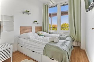 3 Bedroom Apartment-5 Beds Workspace and Smart TV in Every Bedroom near Messe München Fast WiFi Ideal for Business Travellers - 8