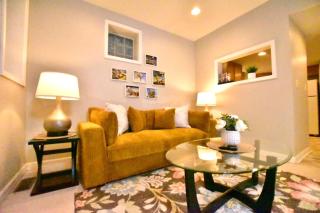 Tremont apartment, near downtown, and Central! - 4