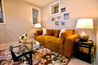 Tremont apartment, near downtown, and Central! - 3
