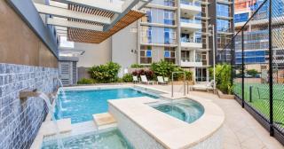 The Gilded Gallery I Art-Inspired Luxe Retreat - Brisbane - 3