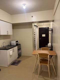 Affordable Bachelor Suite in Avida - 5