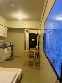 Affordable Bachelor Suite in Avida - 2