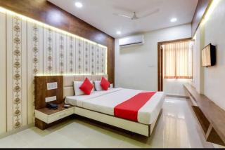 Hotel O Bada Ganpati Indore Airport - 9