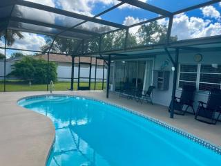 Sunshine and Pool Escape - 0