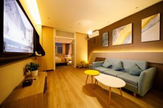 IU Hotels· Xincheng Haibing University Store - 7
