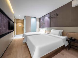 IU Hotels· Tianjin Houtai Chengjian University Haitai Industrial Park - 7