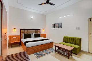 Hotel O S R International - 8