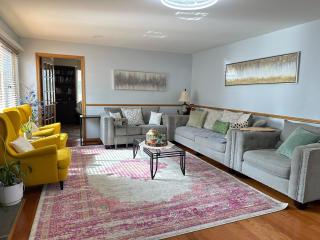4 bedrooms 3 bath basement - 3