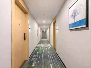 GreenTree Inn Express Qingdao Jiaodong International Airport - 8