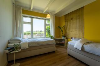 Het Voorhuis in Akkrum, vakantiehuis aan het water - 2
