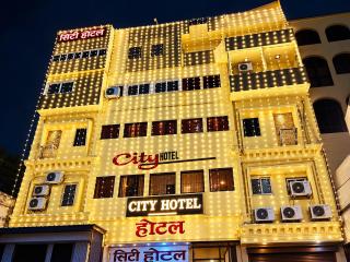 City Hotel - 0