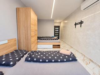 Icon Residence - 3