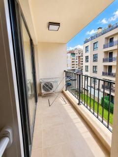 Monarch Luxury Stay - 4