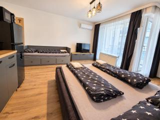 Monarch Luxury Stay - 3