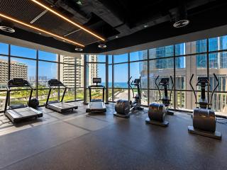 JBR Luxe Seaviews Apartment with Pool & Gym - Dubai - 5