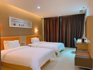 7 Days Premium Lintao City Golden Street Shopping Plaza Branch - 8
