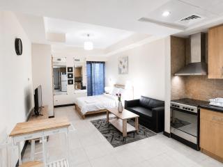 StoneTree - Lovely Studio in Goldcrest View 1 - 0