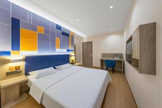 7 Days Premium·Tianjin Gulou Metro Station Joy City - 1