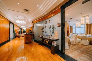 Dekin Hotel Chongqing Jiefangbei - 1
