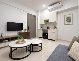 BAYSUITES The Cozy Nest Modern Suite in KK - 8