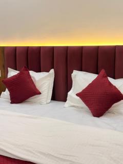 HOTEL ORCHHA HILLS - Near laxmi Temple - 5