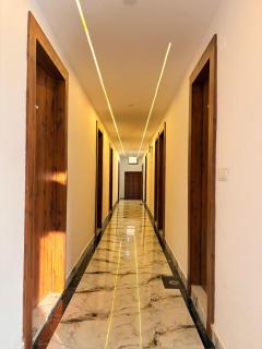 HOTEL ORCHHA HILLS - Near laxmi Temple - 2
