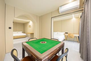 珠珠酒店 上海浦东机场东站店Shanghai zhuzhu Hotel - 24-hour free airport pick-up and drop-off Airport, 24-hour professional butler service, spacious room layout with great sense of space, relaxing spa massage service - 4