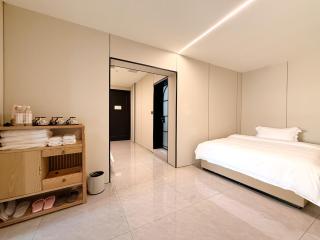珠珠酒店 上海浦东机场东站店Shanghai zhuzhu Hotel - 24-hour free airport pick-up and drop-off Airport, 24-hour professional butler service, spacious room layout with great sense of space, relaxing spa massage service - 8