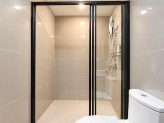 1 minute to the subway entrance Mrt Huai Khwang Most cozy room in this city central The condo has an infinity swimming pool and gym on the top floor - 6