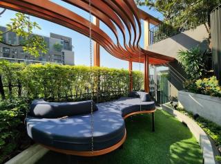 1 minute to the subway entrance Mrt Huai Khwang Most cozy room in this city central The condo has an infinity swimming pool and gym on the top floor - 7