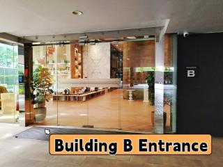 1 minute to the subway entrance Mrt Huai Khwang Most cozy room in this city central The condo has an infinity swimming pool and gym on the top floor - 9