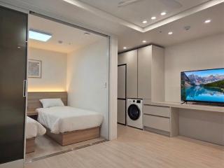 TRAVELUS Myeongdong 트래블어스 명동 - 9