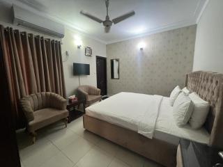 Cozy Cottage Islamabad - 6