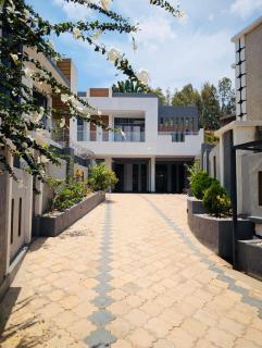 Maison Blanc - 7