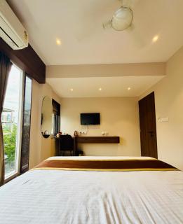 Silverstone villa - 1