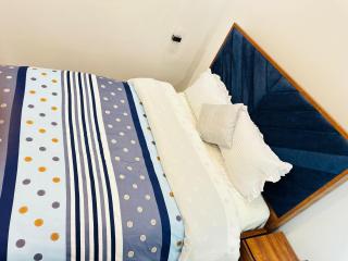Maison Blanc - 9