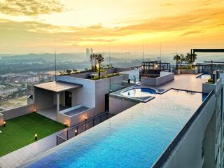 KLIA Nilai Youth City Residence 2 Bedroom Fully Air-Con Home - Nilai - 0